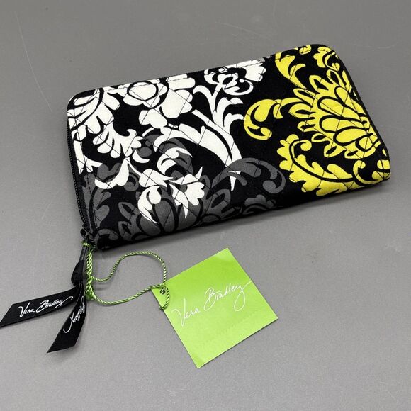 Vera Bradley Accordion Wallet Baroque Black White Chartreuse Floral Quilted Zip - Picture 1 of 6